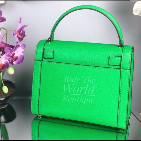 1 DAY SALE!! MICHAEL KORS DILLON STUDDED BAG - Picture 5 of 8